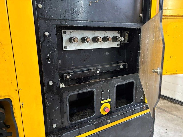 Atlas copco - 2003 - noodstroomaggregaat - afbeelding 11 van  12