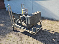 Atlas copco - 2004 - zl100 - luchtcompressor - afbeelding 3 van  4