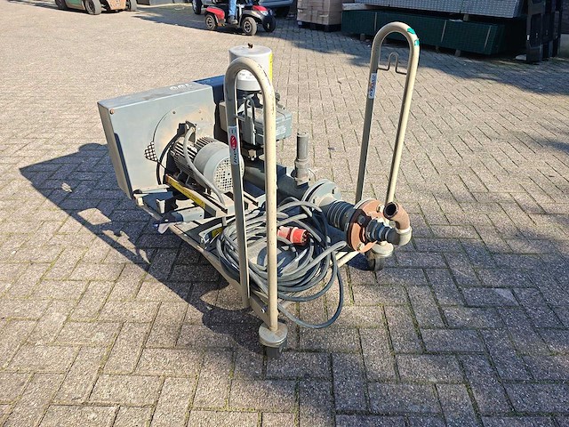Atlas copco - 2004 - zl100 - luchtcompressor - afbeelding 5 van  8