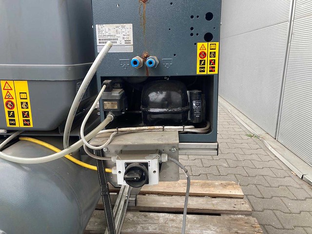 Atlas copco - 2020 - fx1 - luchtcompressor met industriële koeldroger - afbeelding 2 van  2