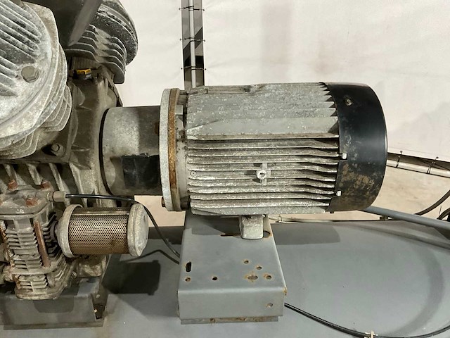 Atlas copco - compressor - afbeelding 11 van  13