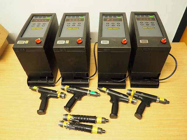 Atlas copco - pf4002-c-hw - nutrunner controller (4x) - afbeelding 1 van  9