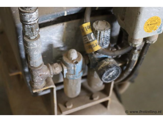 Atlas copco airlet zuigercompressor le 3n - afbeelding 2 van  7