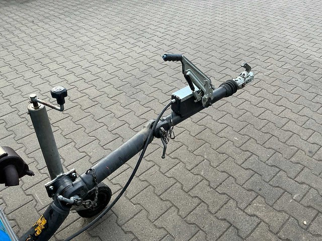 Atlas copco compressor op aanhangwagen - afbeelding 6 van  26