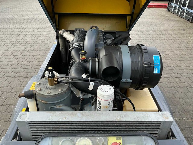 Atlas copco compressor op aanhangwagen - afbeelding 16 van  26