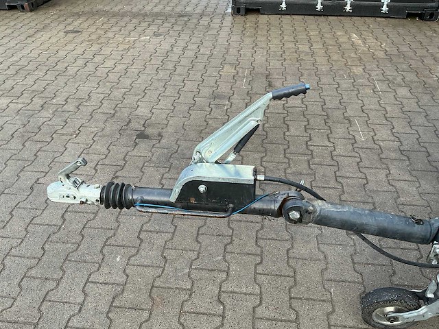 Atlas copco compressor op aanhangwagen - afbeelding 25 van  26