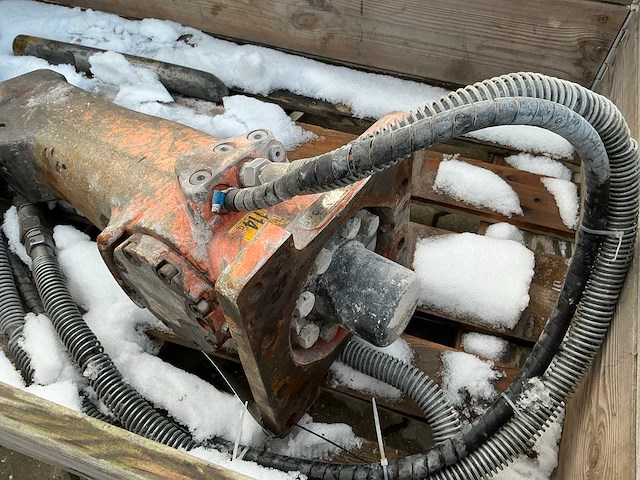 Atlas copco / epiroc sb 152 hydraulische sloophamer - afbeelding 3 van  7