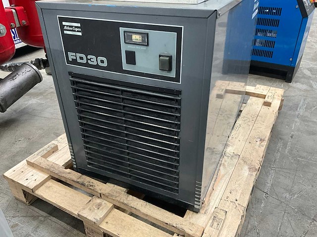 Atlas-copco fd30 persluchtdroger met morehouse compact 7 koeldroger - afbeelding 10 van  10