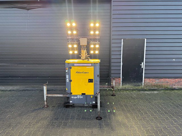 Atlas copco hilight b5+ lichtmast - afbeelding 1 van  19