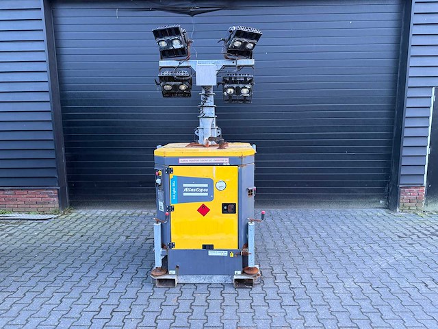 Atlas copco hilight b5+ telescopische lichtmast - afbeelding 11 van  13