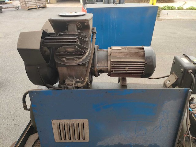 Atlas copco le9 luchtcompressor - afbeelding 2 van  9