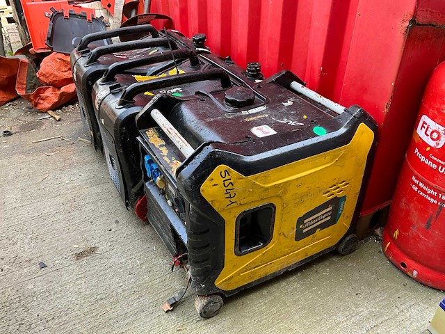 Atlas copco noodstroomaggregaat (3x) - afbeelding 1 van  6