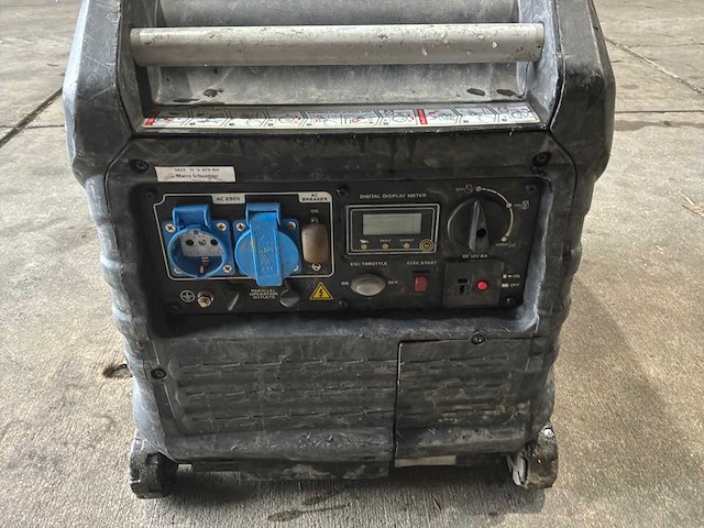 Atlas copco p3500i noodstroomaggregaat - afbeelding 9 van  10