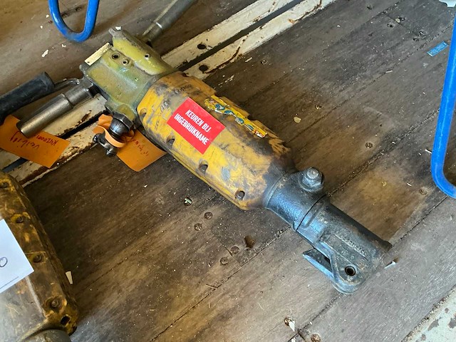 Atlas copco pneumatische breekhamer (3x) - afbeelding 2 van  4