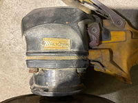 Atlas copco pneumatische handschuurmachine + kitspuit - afbeelding 3 van  3