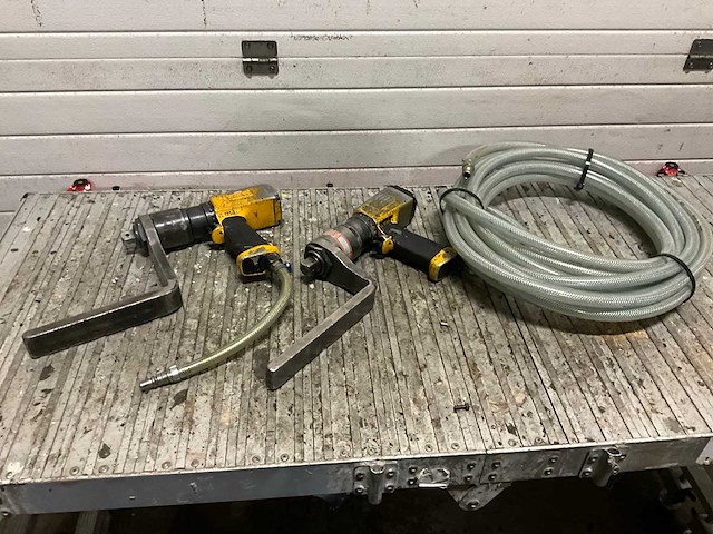 Atlas copco pneumatische momentsleutel (2x) - afbeelding 1 van  4