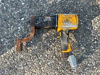 Atlas copco pneumatische momentsleutel en luchtunit. - afbeelding 10 van  11