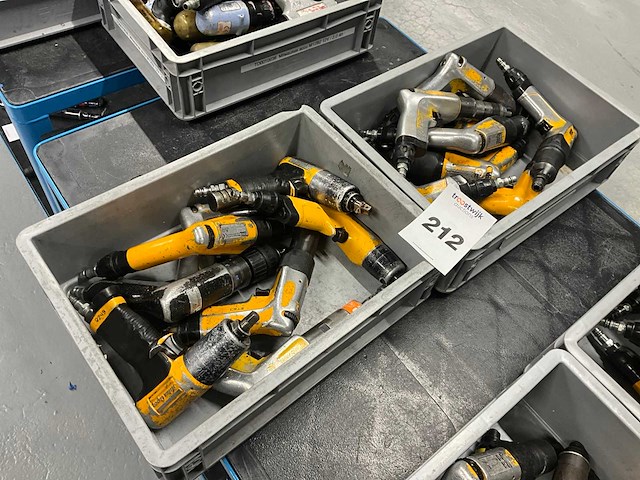 Atlas copco pneumatische schroevendraaier/ moersleutel (16x) - afbeelding 1 van  3