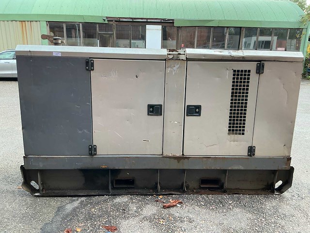 Atlas copco qas100 noodstroomaggregaat - afbeelding 11 van  16