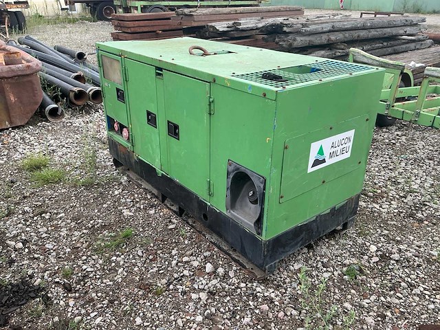 Atlas copco qas38 geluidgedempt 40kva dieselaggregaat - afbeelding 7 van  14