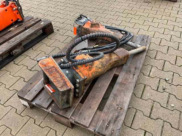Atlas copco sb 102 hydraulische breekhamer - afbeelding 3 van  6