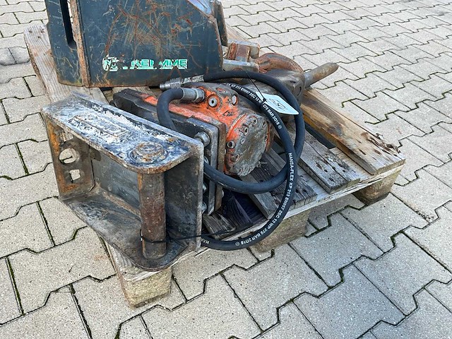 Atlas copco sb 102 hydraulische breekhamer - afbeelding 2 van  4