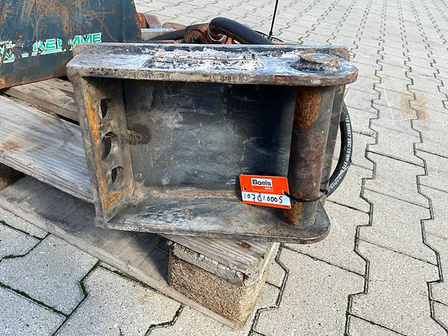Atlas copco sb 102 hydraulische breekhamer - afbeelding 3 van  4