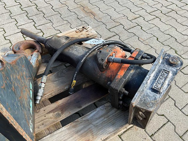 Atlas copco sb 102 hydraulische breekhamer - afbeelding 4 van  4