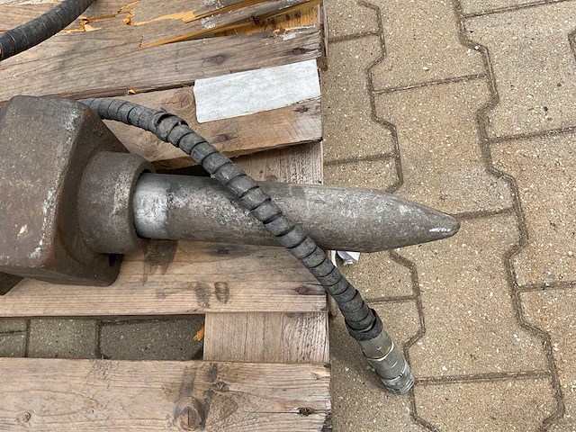 Atlas copco sb 202 hydraulische sloophamer - afbeelding 5 van  8