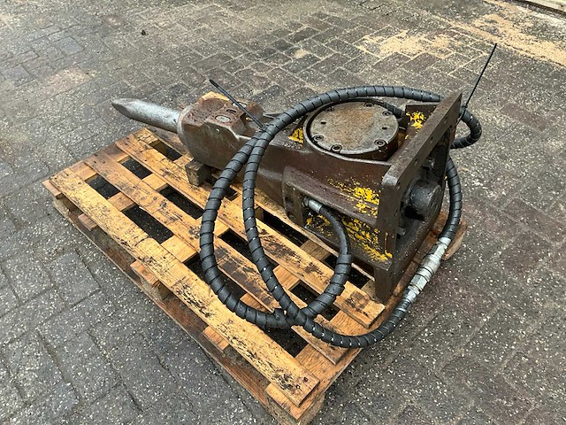 Atlas copco sb 302 hydraulische sloophamer - afbeelding 6 van  9