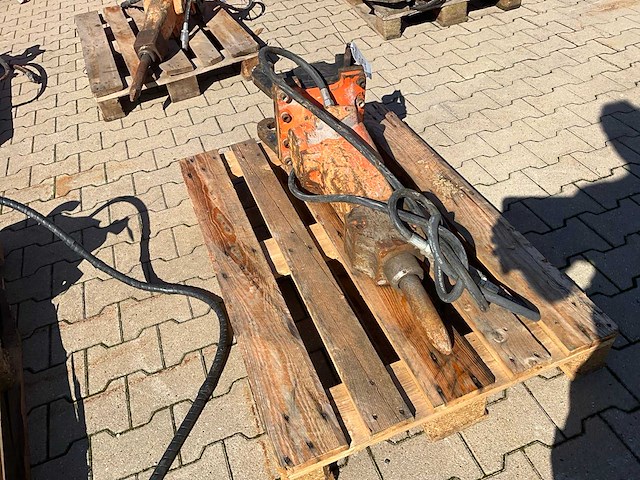 Atlas copco sb hydraulische breekhamer - afbeelding 2 van  7