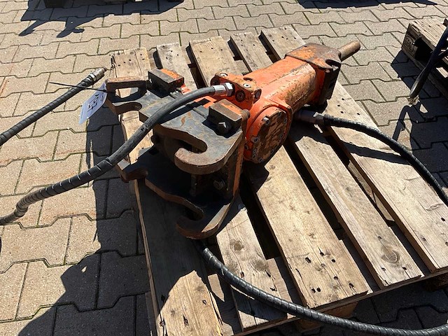 Atlas copco sb hydraulische breekhamer - afbeelding 1 van  8