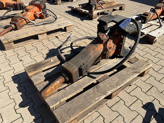 Atlas copco sb202 hydraulische sloophamer - afbeelding 3 van  7
