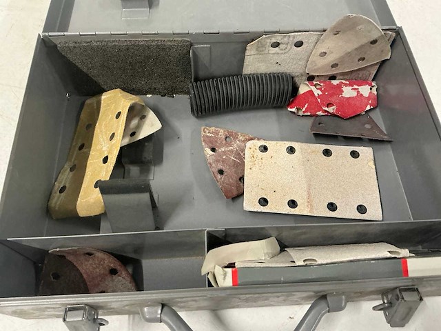 Atlas copco schuurmachine - afbeelding 4 van  5