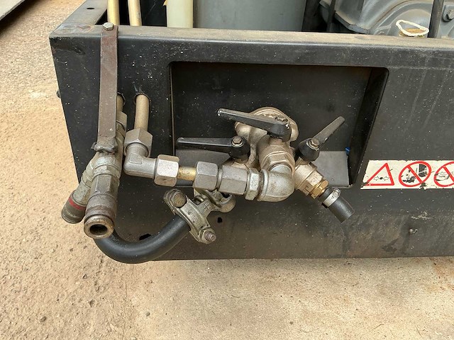 Atlas copco x-as 96 hogedrukcompressor - afbeelding 11 van  22