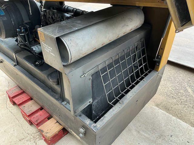 Atlas copco x-as 96 hogedrukcompressor - afbeelding 19 van  22