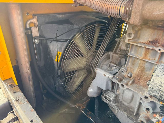 Atlas copco xas 76 mobiele luchtcompressor - afbeelding 20 van  31