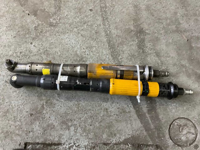 Atlas copo pneumatisch haakse momentsleutel (2x) - afbeelding 1 van  4