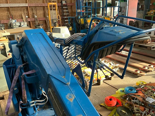 Atlas hulpkraan - afbeelding 2 van  7