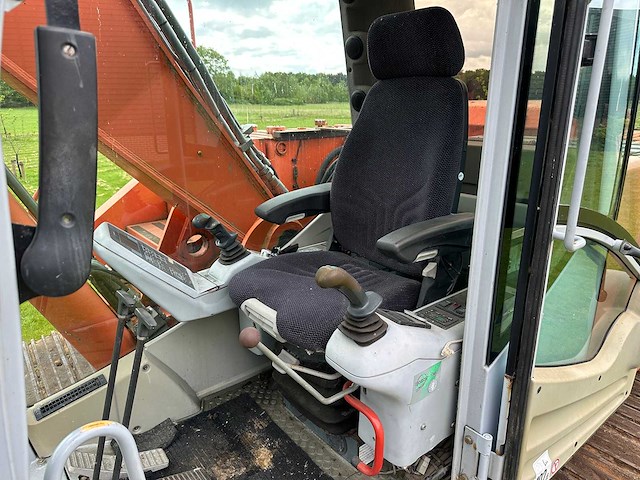 Atlas-terex tc210lc rupsgraafmachine - afbeelding 16 van  40