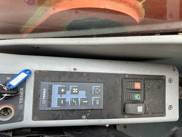 Atlas-terex tc210lc rupsgraafmachine - afbeelding 20 van  40