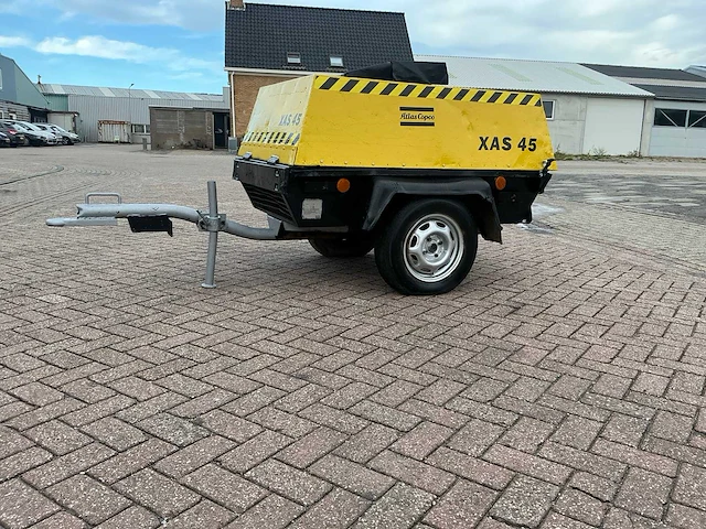 Atlascopco xas 45 luchtcompressor - afbeelding 1 van  8