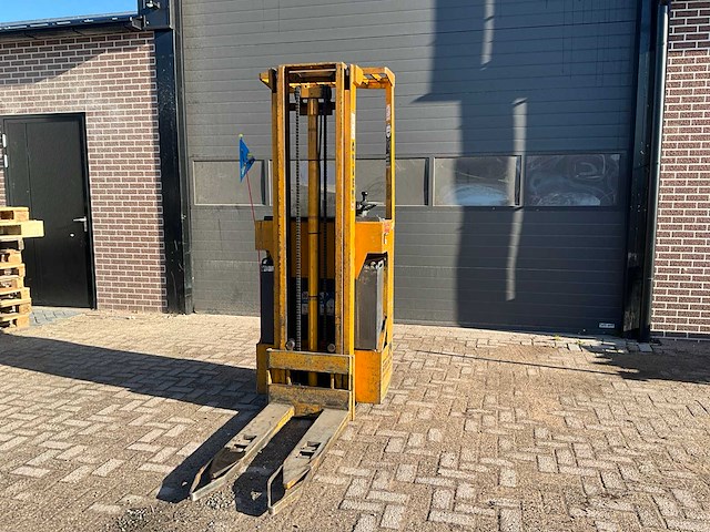 Atlet 125ste360/ajn reach truck - afbeelding 1 van  19
