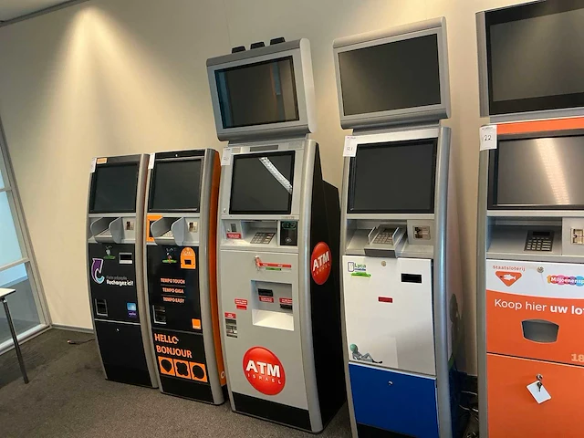 Atm eagle magnum zelfservice kiosk - afbeelding 1 van  12