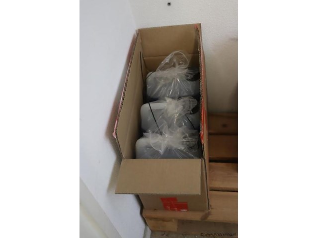 Atmu es compleat antivries koelvloeistof cc2748m - 3 jerrycans á 5ltr - afbeelding 1 van  3