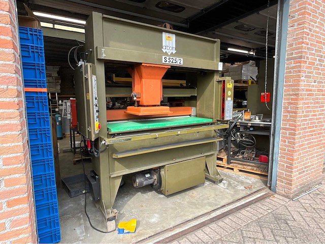 Atom s525/2 hydraulische stanspers - afbeelding 12 van  15