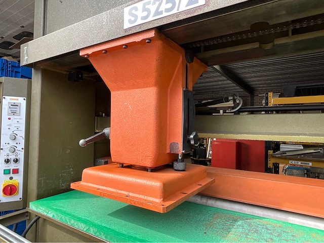 Atom s525/2 hydraulische stanspers - afbeelding 19 van  20