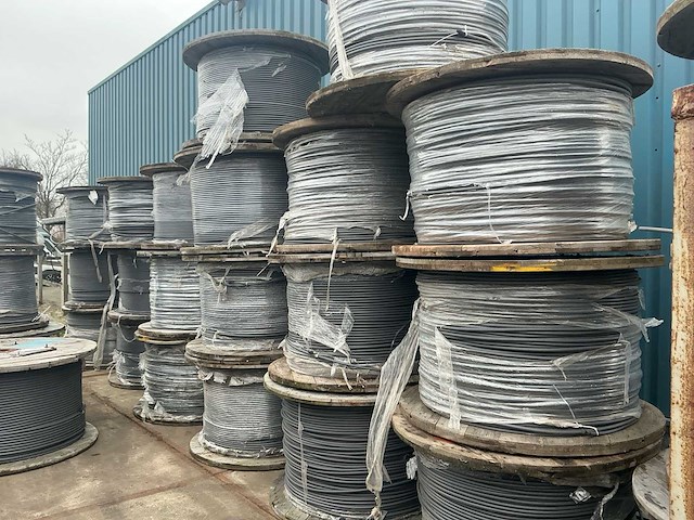 Atom vo-ymvkas 2x4mm2 bl-br grondkabel - afbeelding 1 van  5