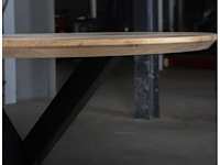 Atomic - massief eiken eettafel ø 120 (2x) - afbeelding 2 van  3