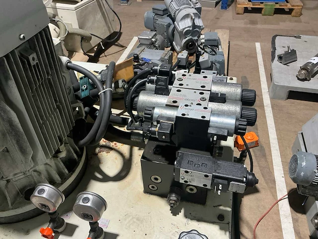 Atos asm-300 hydraulisch aggregaat - afbeelding 9 van  11